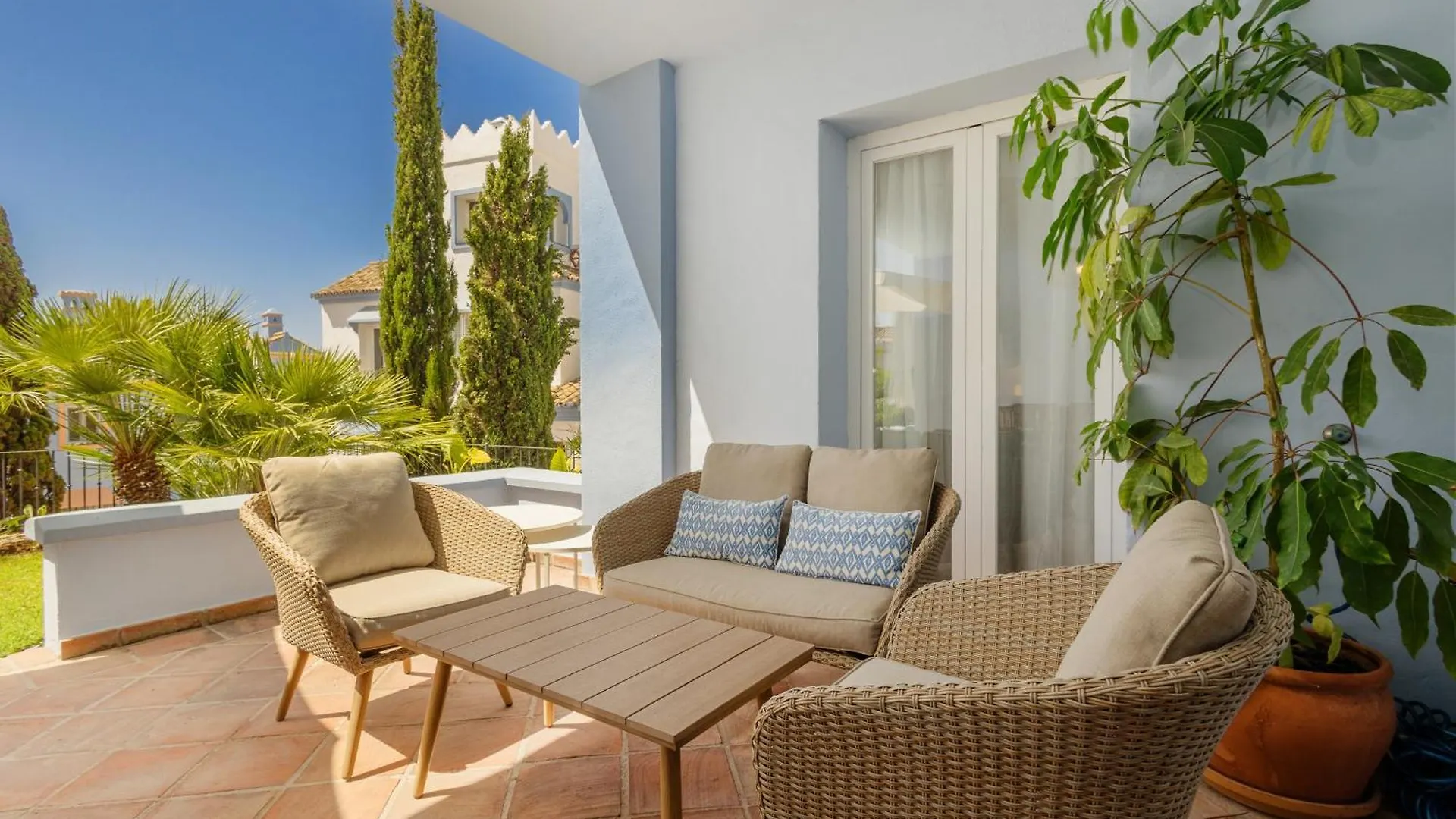 Apartment, With Private Terrace And In Beachfront Urbanization With Heated Pool, In Casares Costa Испания